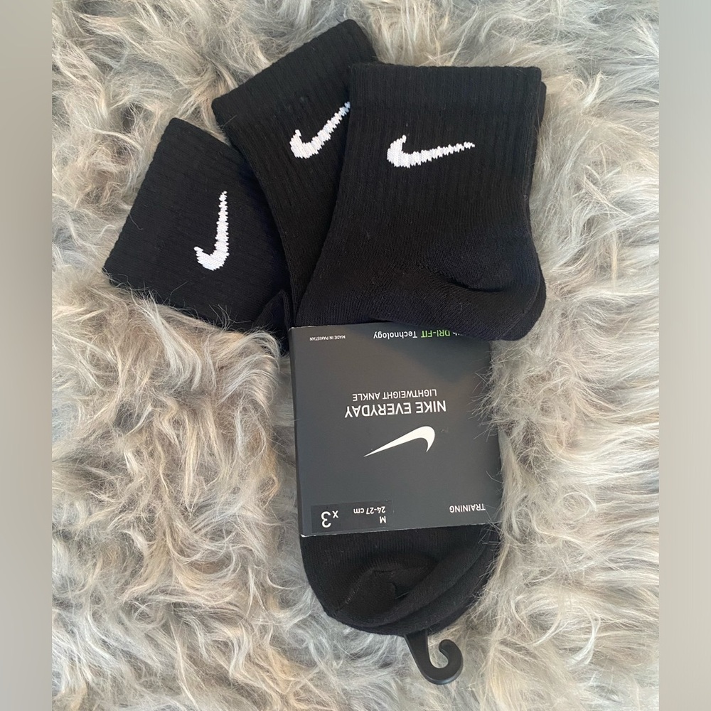 Nike Everyday Lightweight Ankle Socks - Picture 8 of 10